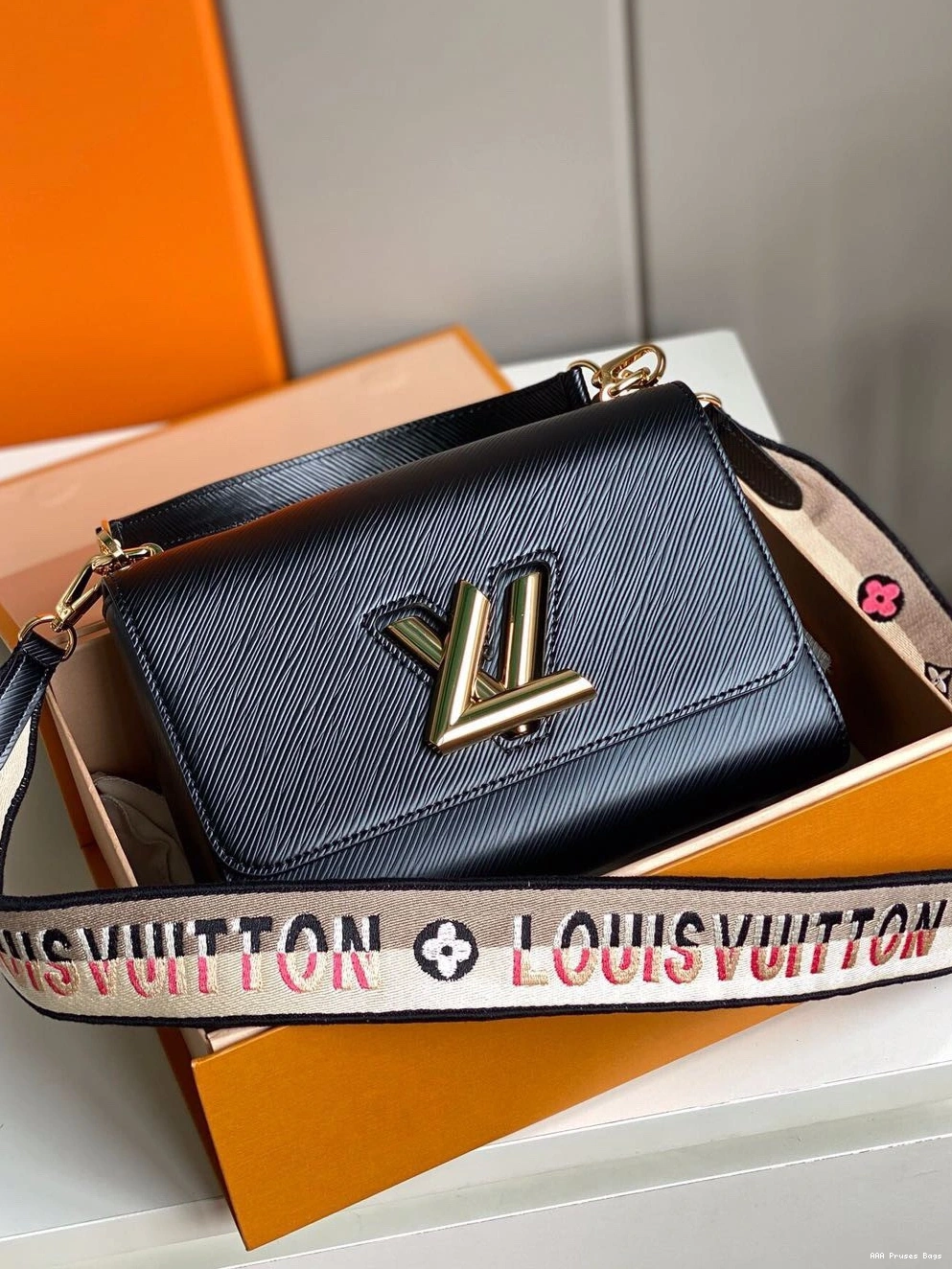 AAA Replica Ru TWIST MM LOUIS VUITTON 0731